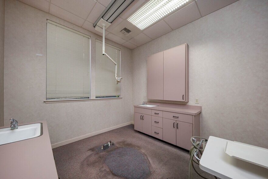 More Photos Of 756 Porter Ave, Stockton Medical For Sale