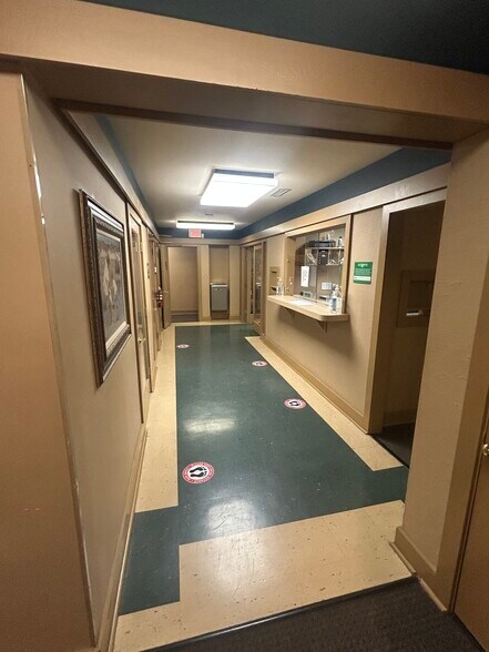 More Photos Of 27 Memorial Medical Dr, Greenville Medical For Sale