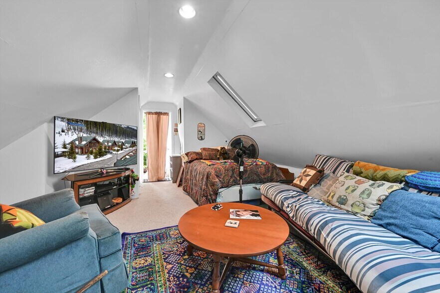 More Photos Of 1305 Hampden Blvd, Reading Multifamily For Sale