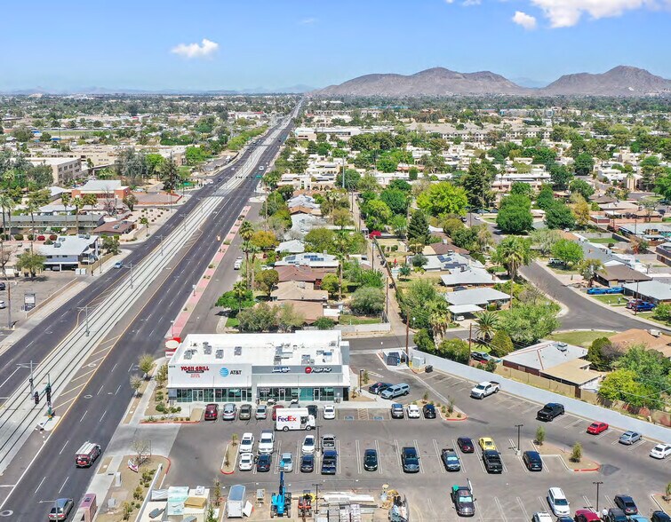 More Photos Of 6075 N 19th Ave, Phoenix General Retail For Lease