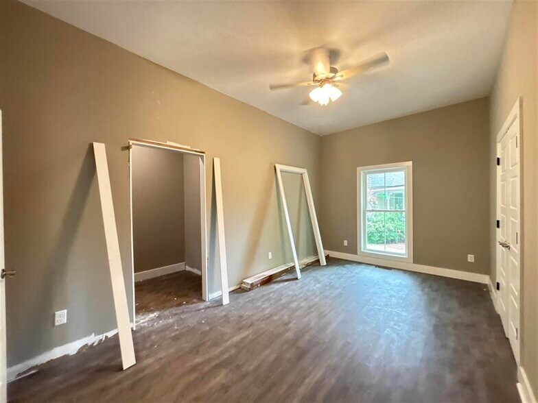 More Photos Of 1344 Park St, Bowling Green Multifamily For Sale