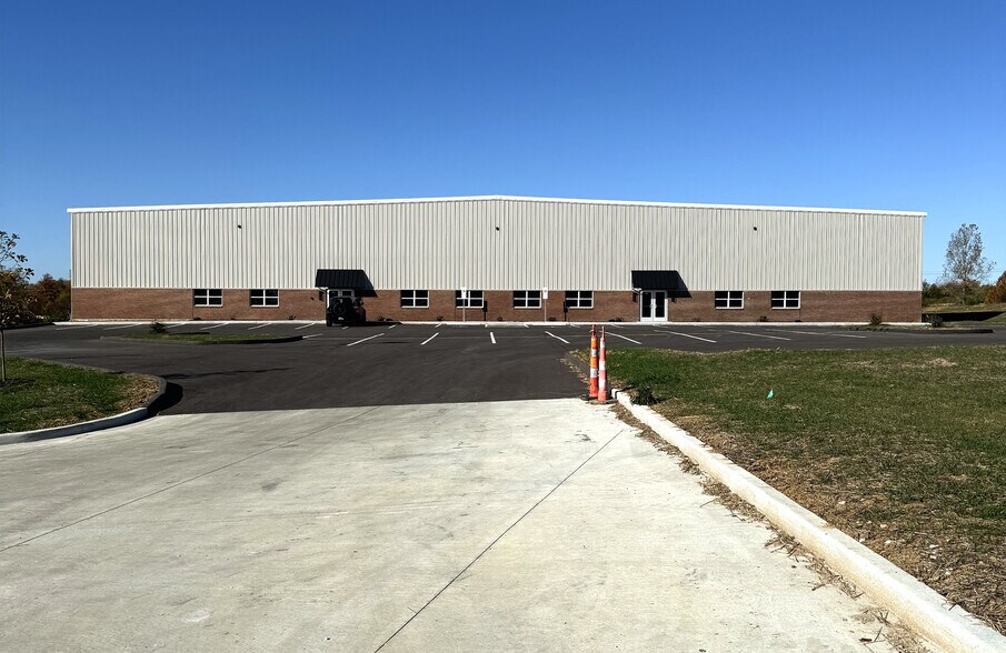 More Photos Of 56 Cooperative Way, Wright City Warehouse For Lease
