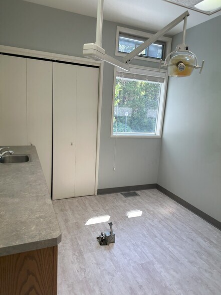 More Photos Of 3628 Meridian St, Bellingham Medical For Sale