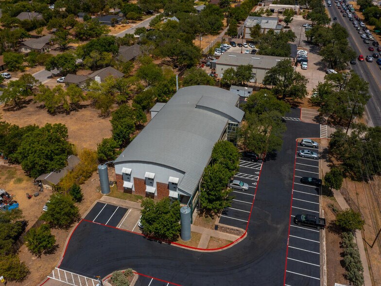 More Photos Of 1815 S Highway 183, Leander Office For Sale