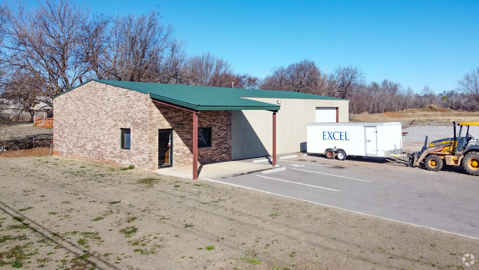 Primary Photo Of 2903 E Highway 37, Tuttle Flex For Sale