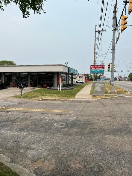 More Photos Of 1422 Peninsula Dr, Erie Freestanding For Lease