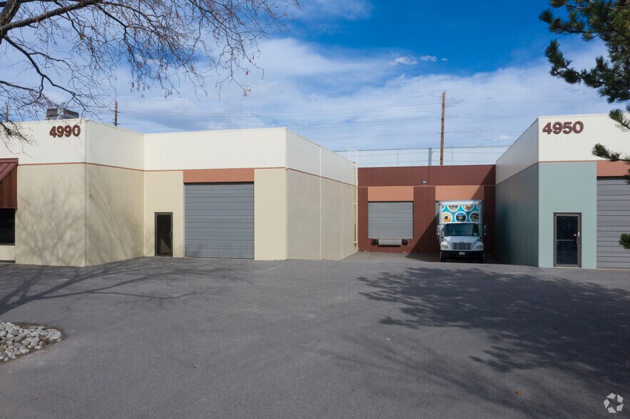 More Photos Of 4920-5060 Nome St, Denver Warehouse For Lease