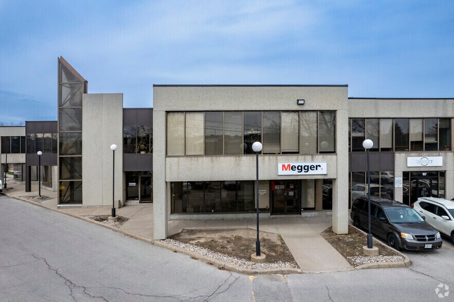 More Photos Of 550 Alden Rd, Markham Flex For Lease