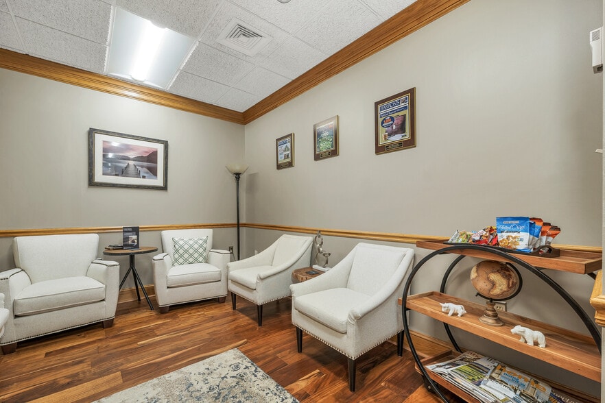 More Photos Of 231a Sutton Street, North Andover Office For Sale