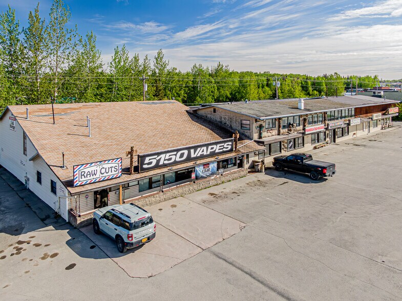 More Photos Of 44224 Sterling Hwy, Soldotna Storefront For Sale