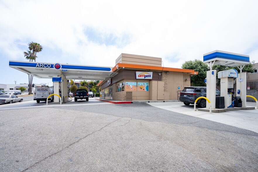 More Photos Of 1002 Manhattan Beach Blvd, Manhattan Beach Service Station For Sale
