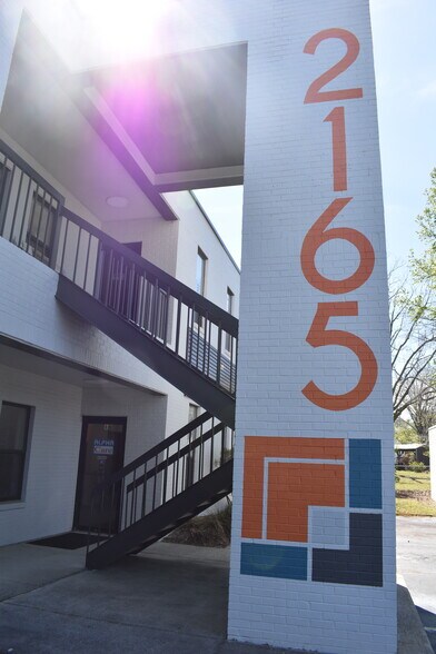 More Photos Of 2175 Ashley Phosphate Rd, Charleston Unknown For Lease