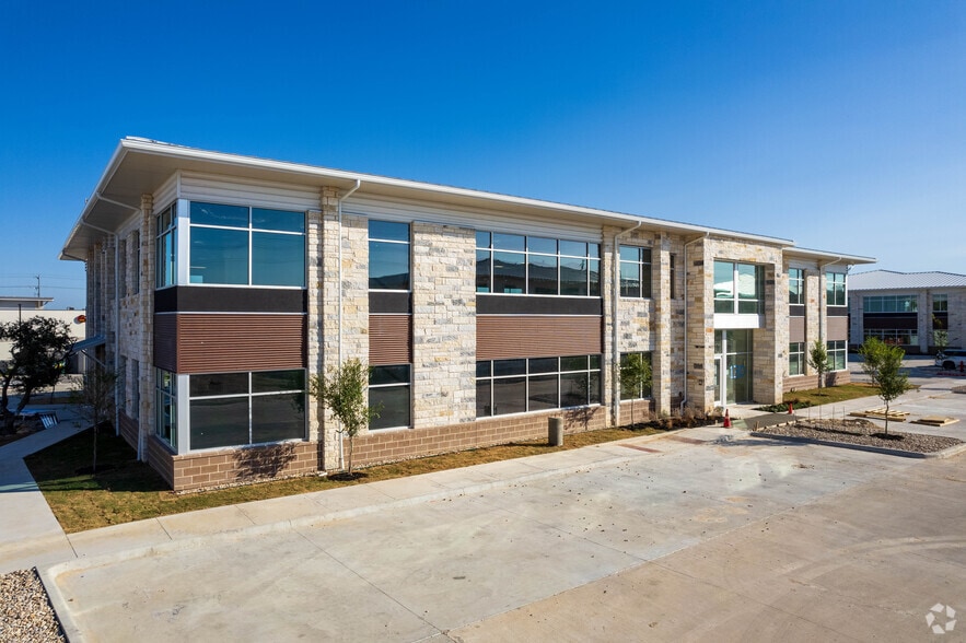 More Photos Of 7710 N FM 620 Rd, Austin Medical For Sale