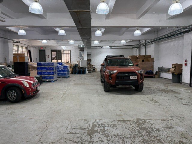 More Photos Of 38-10 29 St, Long Island City Warehouse For Lease