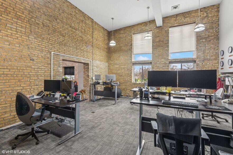 More Photos Of 660 LaSalle Pl, Highland Park Loft Creative Space For Sale