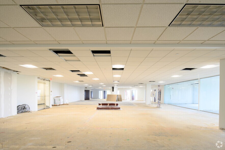 More Photos Of 600 W Germantown Pike, Plymouth Meeting Unknown For Lease