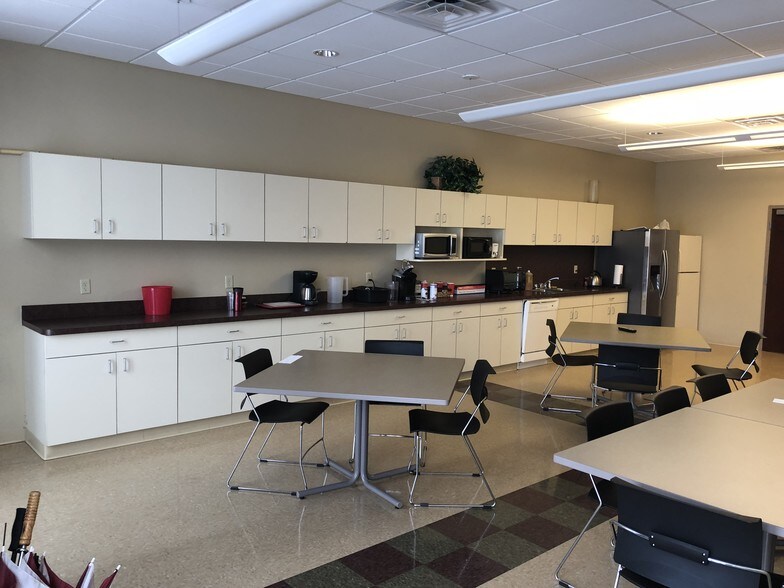 More Photos Of 3949 Forest Pky, North Tonawanda Medical For Lease