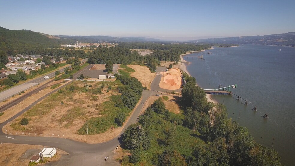 More Photos Of 62420 US Highway 30, Columbia City Land For Lease