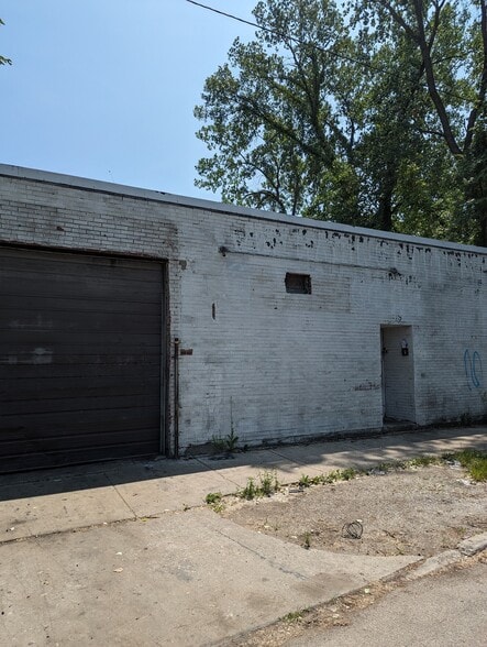 More Photos Of 5821 S Ada St, Chicago Warehouse For Sale