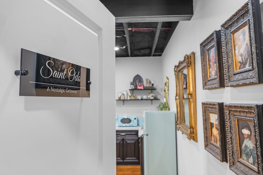 More Photos Of 156 Camellia St, Biloxi General Retail For Sale