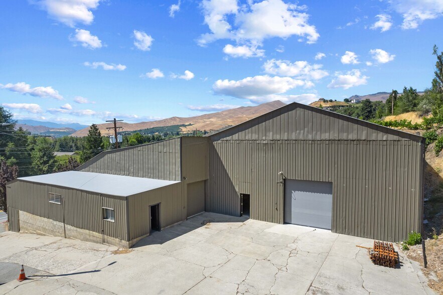 Primary Photo Of 1260 Lower Sunnyslope Rd, Wenatchee Manufacturing For Lease