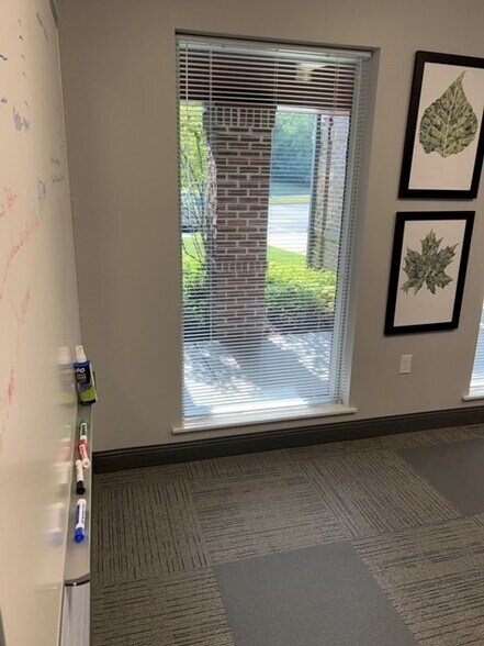 More Photos Of 5760 Nimtz Pky, South Bend Office For Sale