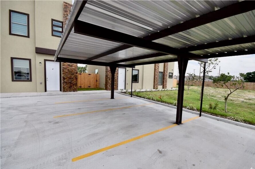 More Photos Of 1202 Upas Dr, Edinburg Apartments For Sale