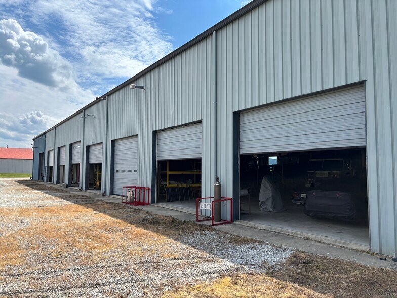 More Photos Of 1095 Development Dr, Tipton Industrial For Sale