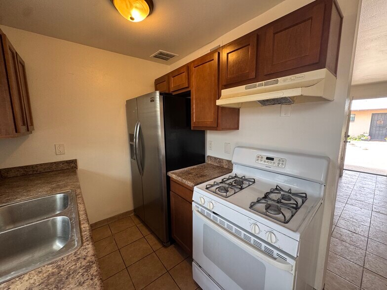 More Photos Of 3850-3880 N Park Ave, Tucson Apartments For Sale
