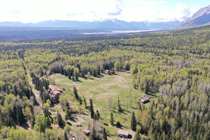More Photos Of 50508 Range Road 271A, Yellowhead County Hospitality For Sale