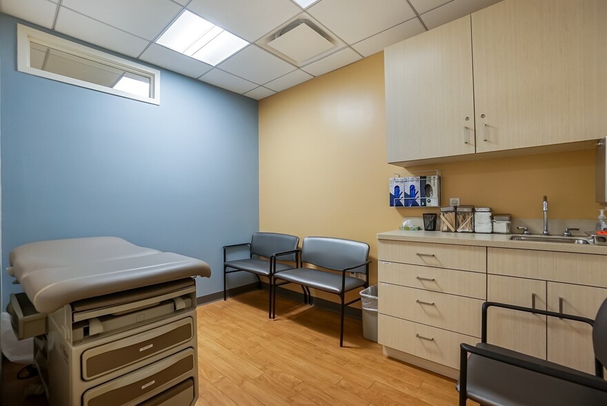 More Photos Of 20 Hope Ave, Waltham Medical For Sale