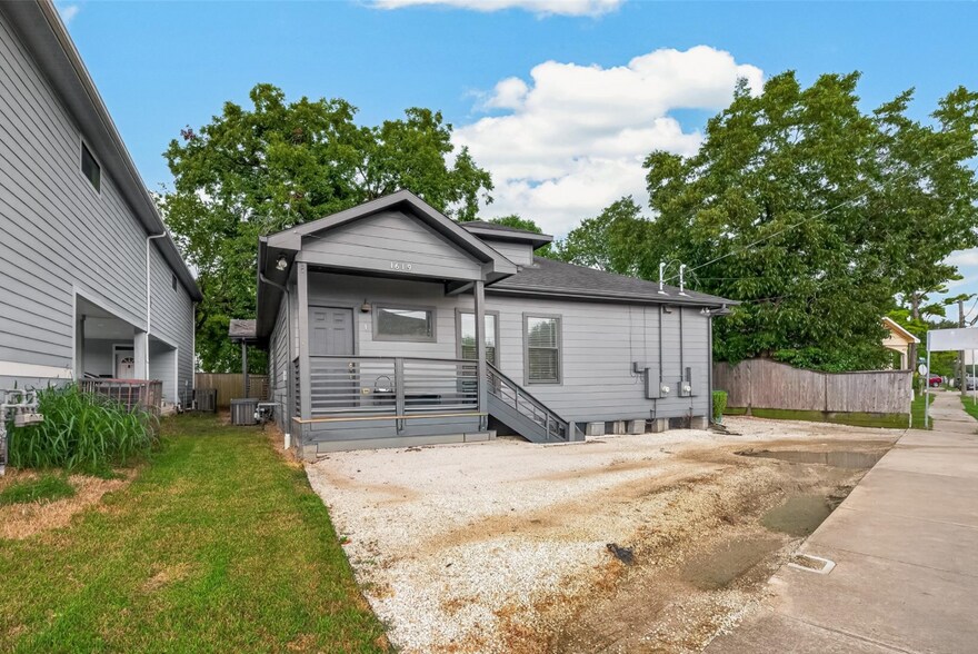 More Photos Of 1619 Dumble St, Houston Specialty For Sale