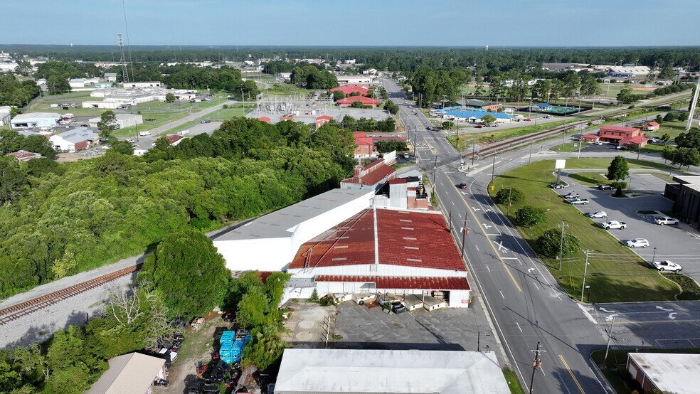 More Photos Of 130 2nd St W, Tifton Distribution For Sale