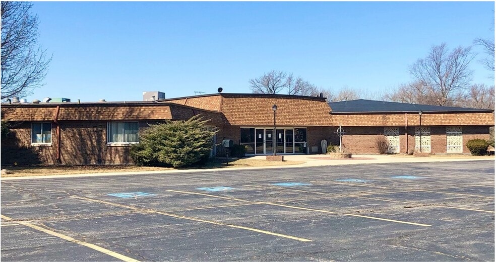 More Photos Of 5920 Waite St, Merrillville Religious Facility For Sale