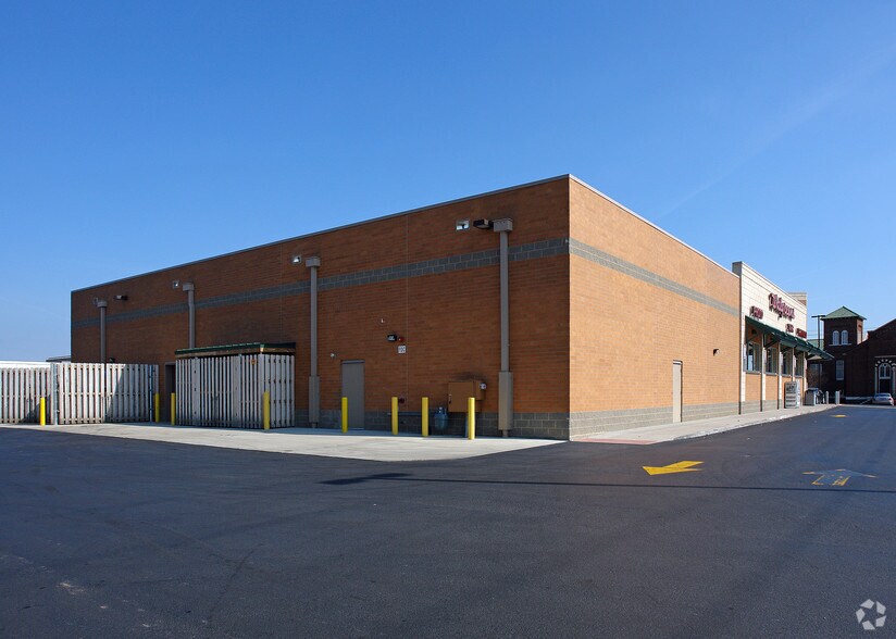 More Photos Of 207 N Fayetteville St, Asheboro Drugstore For Sale