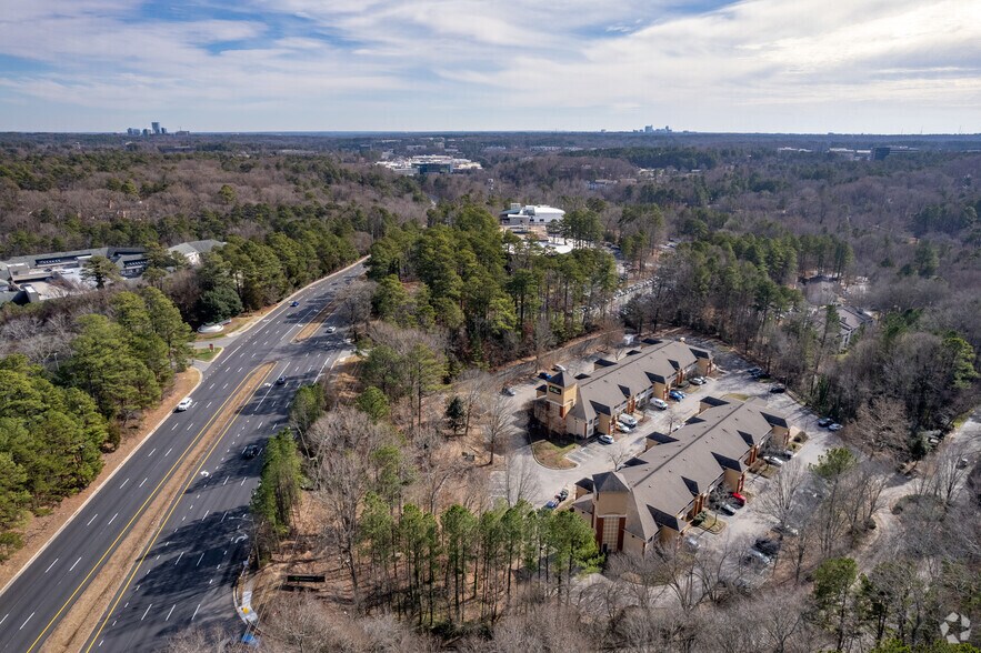 More Photos Of 4810 Bluestone Dr, Raleigh Hotel For Sale