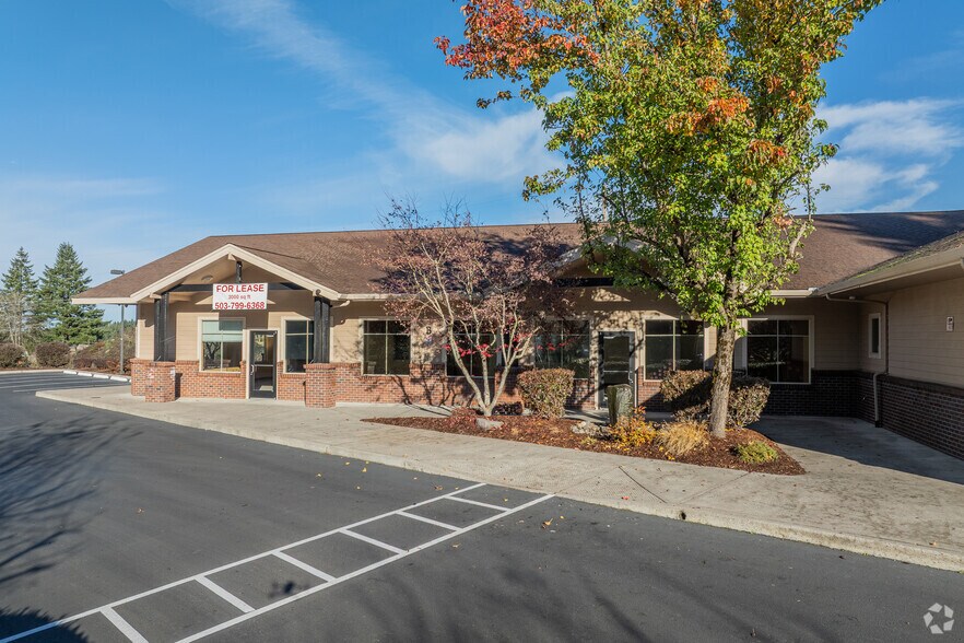 More Photos Of 36645 Hwy 26, Sandy Office For Lease