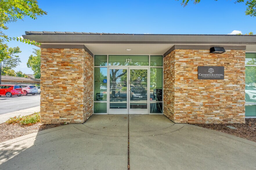 More Photos Of 1930 Del Paso Rd, Sacramento Medical For Sale