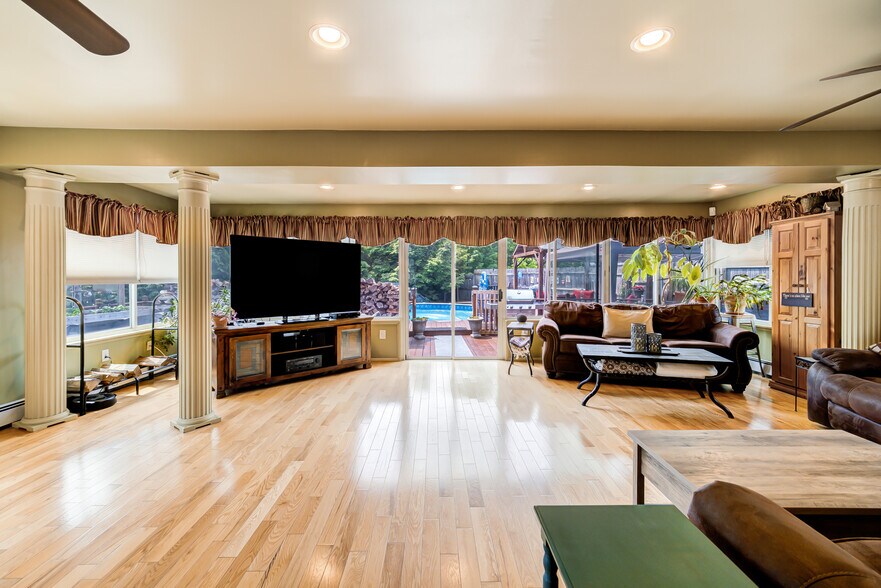 More Photos Of 2-6 Old Firehouse Rd, Plattekill Post Office For Sale