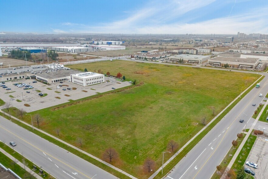 More Photos Of 70 Superior Blvd, Mississauga Land For Sale
