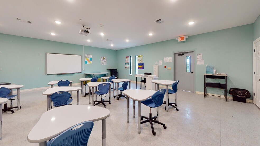 More Photos Of 4150 Highway 36 S, Brenham Shelter For Sale