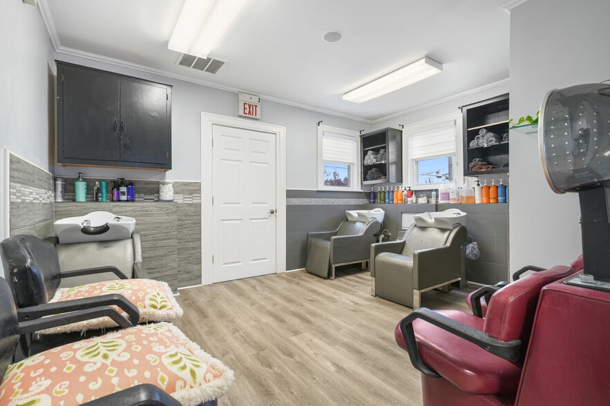 More Photos Of 118 Columbus Ave, Valhalla Office Residential For Lease