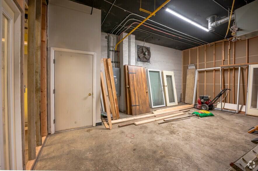 More Photos Of 225 Main St, Norwalk Manufacturing For Sale