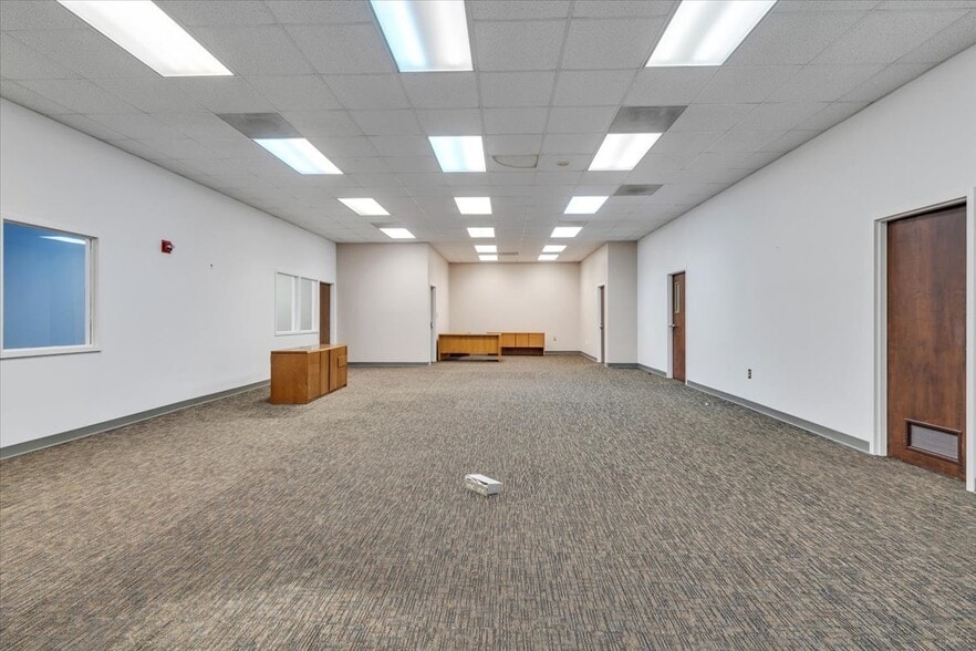 More Photos Of 210 S Jefferson St, Roanoke Loft Creative Space For Sale
