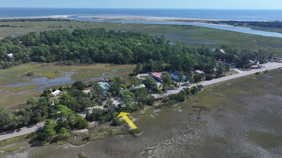 More Photos Of 2111 Sea Island Pky, Saint Helena Island General Retail For Sale