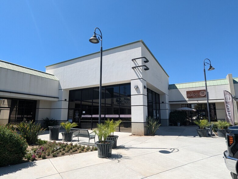 More Photos Of 3015 Calloway Dr, Bakersfield Storefront Retail Office For Lease