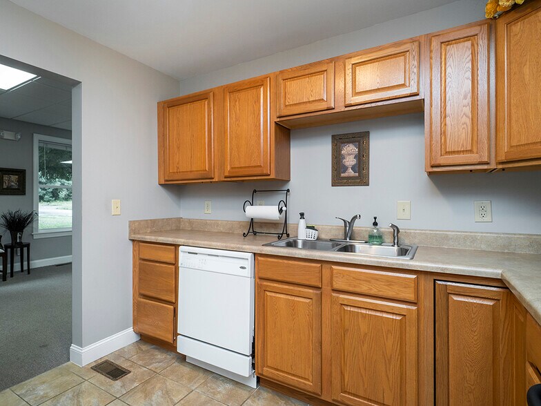 More Photos Of 4108 S NC Hwy 62, Burlington Office For Lease