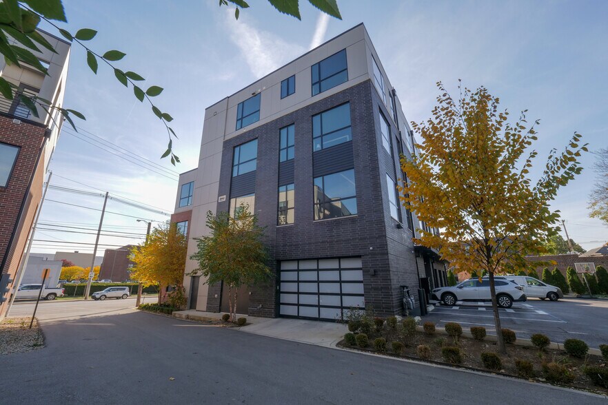 More Photos Of 893-901 N 4th St, Columbus Office Residential For Sale