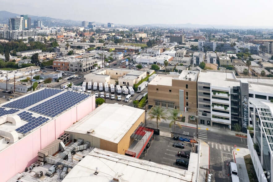More Photos Of 1034 Seward St, Los Angeles Office For Lease
