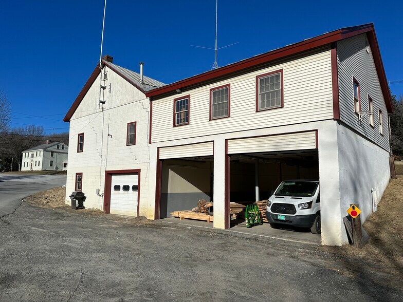 More Photos Of 7392 US-4, Woodstock Police Fire Station For Sale